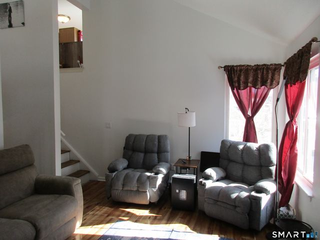 629 Longfellow Drive 629, Branford, CT 06405