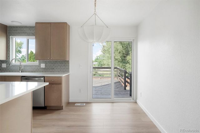 9285 W Wagon Trail Drive, Littleton, CO 80123