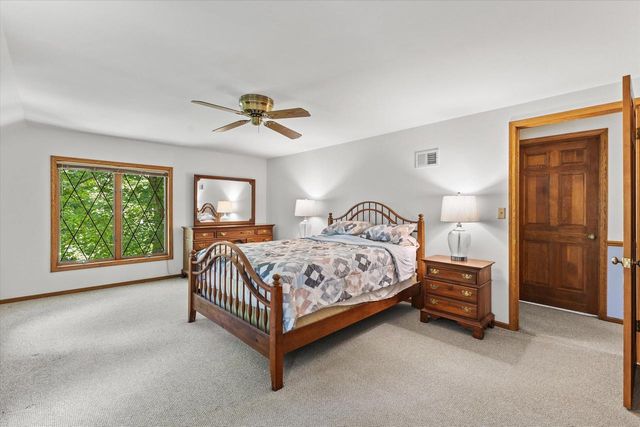 S68W17886 East DRIVE, Muskego, WI 53150