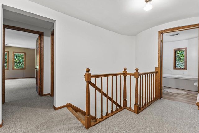S68W17886 East DRIVE, Muskego, WI 53150