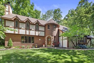 S68W17886 East DRIVE, Muskego, WI 53150