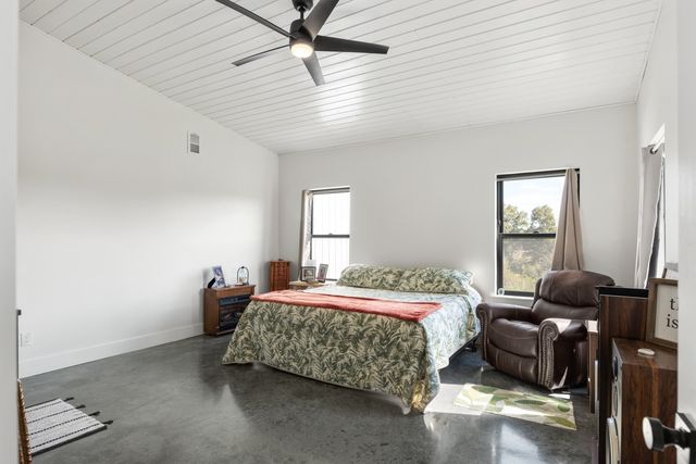 4467 Old Highway 52, E, Westmoreland, TN 37186