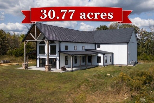 4467 Old Highway 52, E, Westmoreland, TN 37186