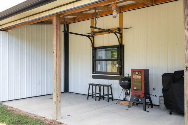 4467 Old Highway 52, E, Westmoreland, TN 37186
