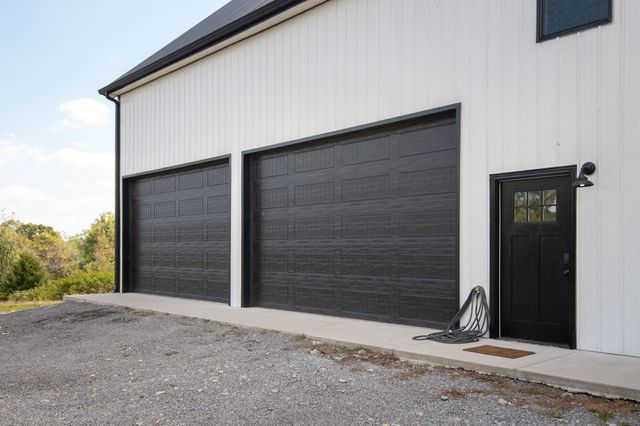 4467 Old Highway 52, E, Westmoreland, TN 37186