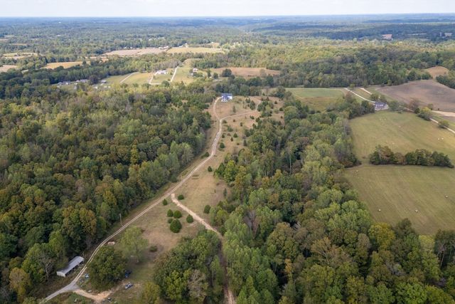 4467 Old Highway 52, E, Westmoreland, TN 37186
