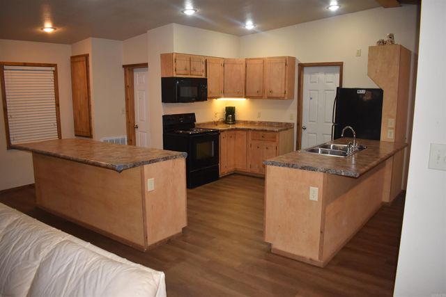 70 Green Head Lane, Altheimer, AR 72004