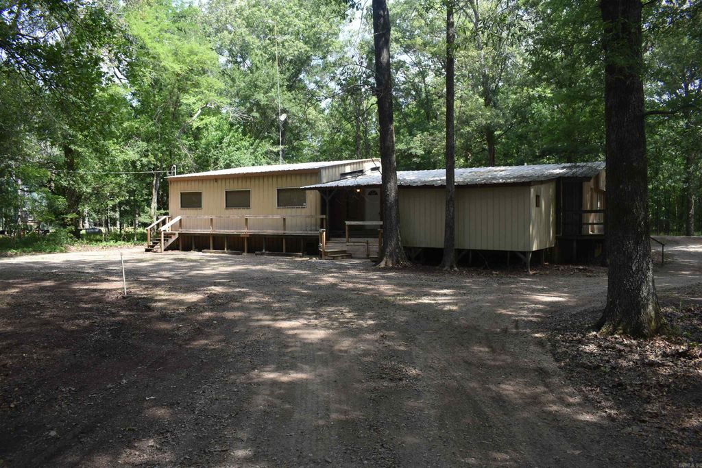 70 Green Head Lane, Altheimer, AR 72004
