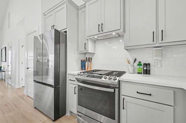 6 Penzance Drive, Bella Vista, AR 72714