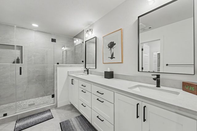 6 Penzance Drive, Bella Vista, AR 72714