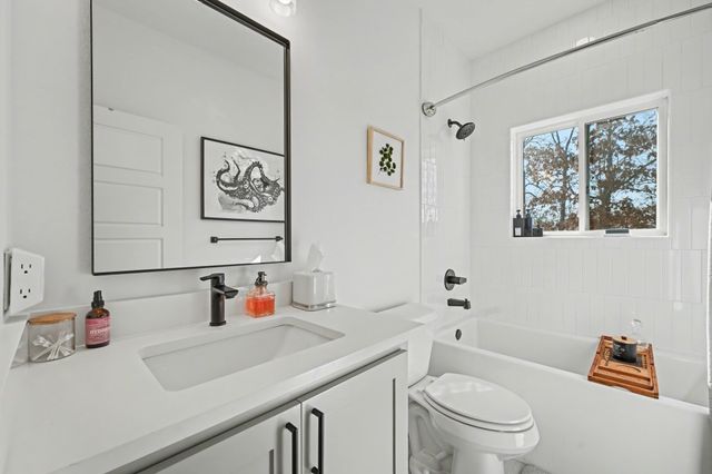 6 Penzance Drive, Bella Vista, AR 72714