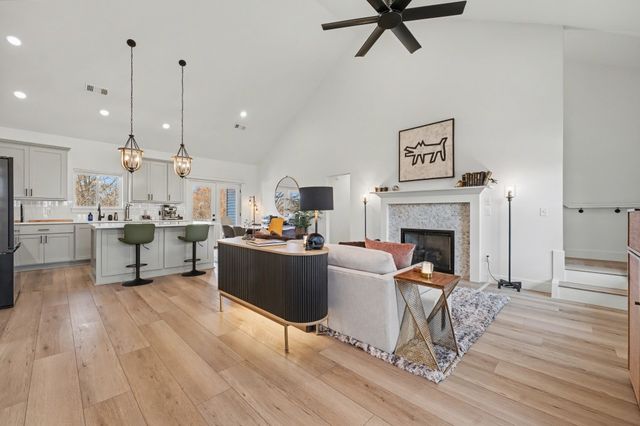 6 Penzance Drive, Bella Vista, AR 72714