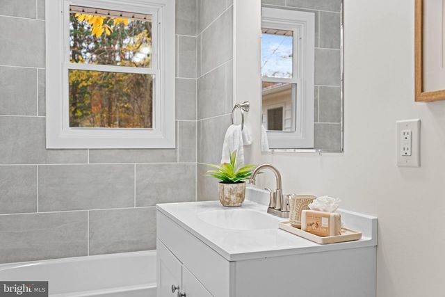 560 HILL CHURCH RD, Hummelstown, PA 17036