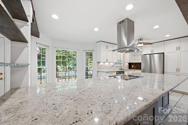 2717 Olde Whitehall Road, Charlotte, NC 28273