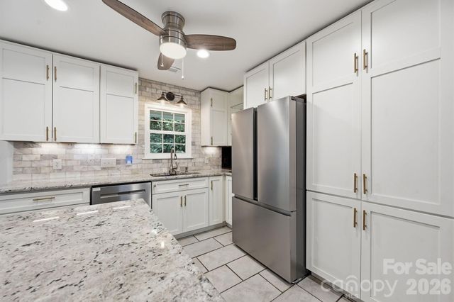 2717 Olde Whitehall Road, Charlotte, NC 28273