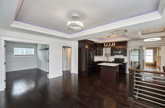 5919 Rutland Drive, Des Moines, IA 50311