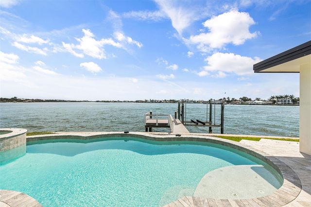4598 CLEARWATER HARBOR DRIVE S, Largo, FL 33770