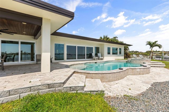 4598 CLEARWATER HARBOR DRIVE S, Largo, FL 33770