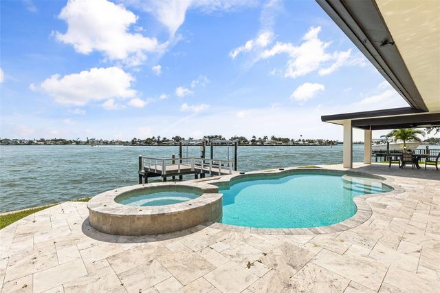 4598 CLEARWATER HARBOR DRIVE S, Largo, FL 33770