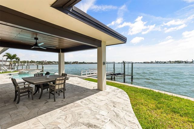 4598 CLEARWATER HARBOR DRIVE S, Largo, FL 33770