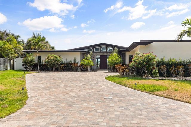 4598 CLEARWATER HARBOR DRIVE S, Largo, FL 33770