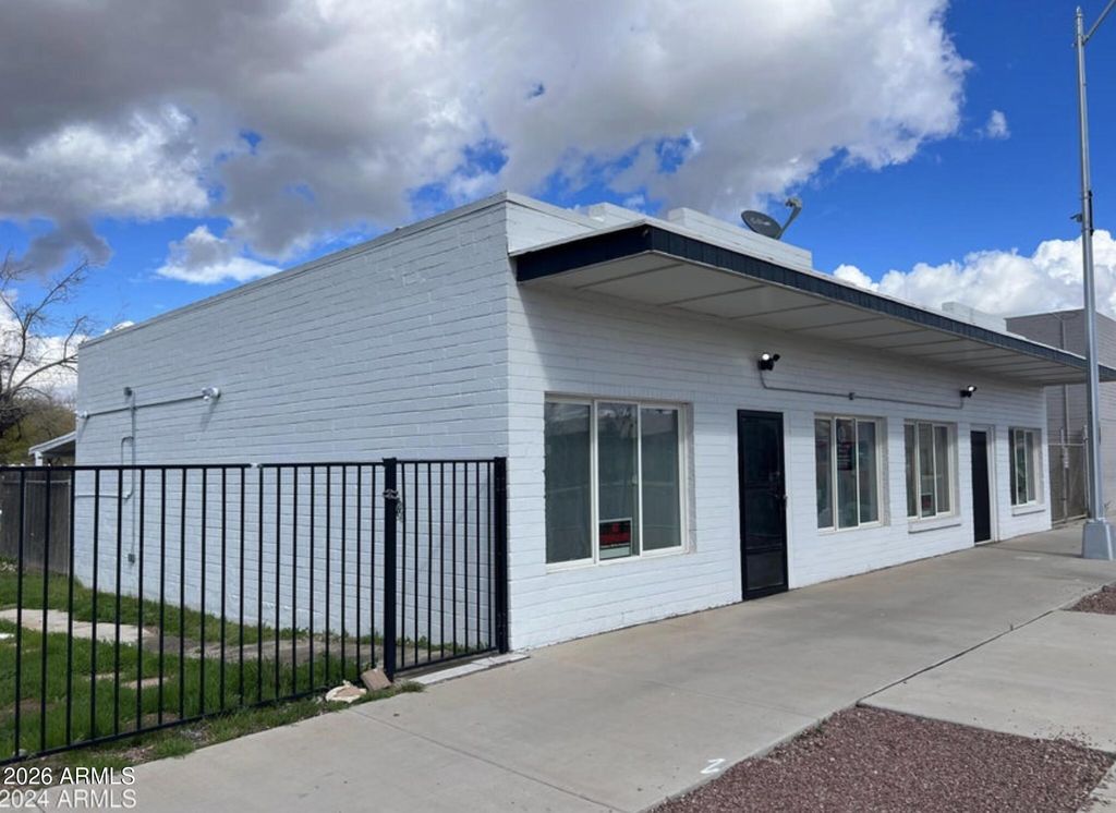 354 W COOLIDGE Avenue, Coolidge, AZ 85128 — exterior
