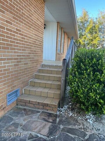 2943 Dogwood Street, Marianna, FL 32446