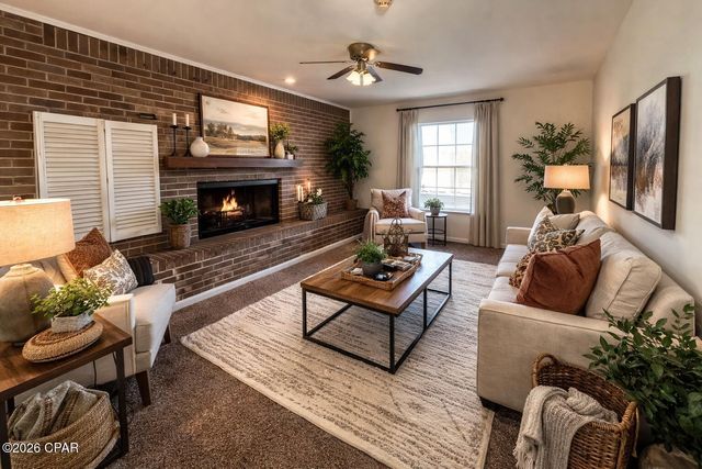 2943 Dogwood Street, Marianna, FL 32446