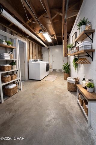 2943 Dogwood Street, Marianna, FL 32446