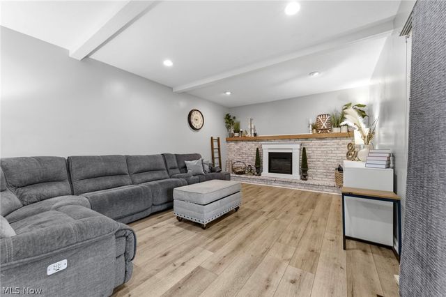 27974 Sanders Lane, North Olmsted, OH 44070