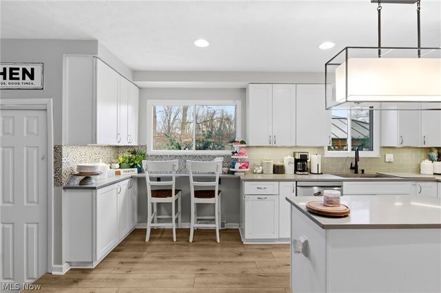 27974 Sanders Lane, North Olmsted, OH 44070