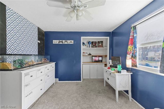 27974 Sanders Lane, North Olmsted, OH 44070