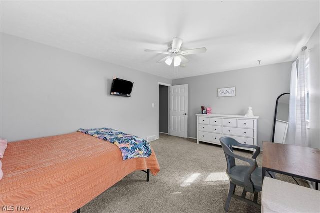 27974 Sanders Lane, North Olmsted, OH 44070