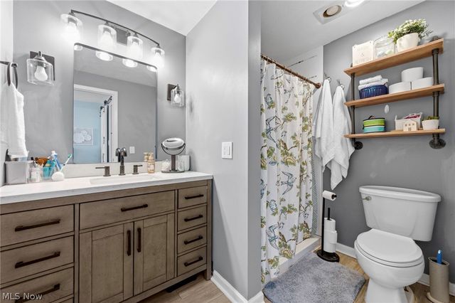 27974 Sanders Lane, North Olmsted, OH 44070