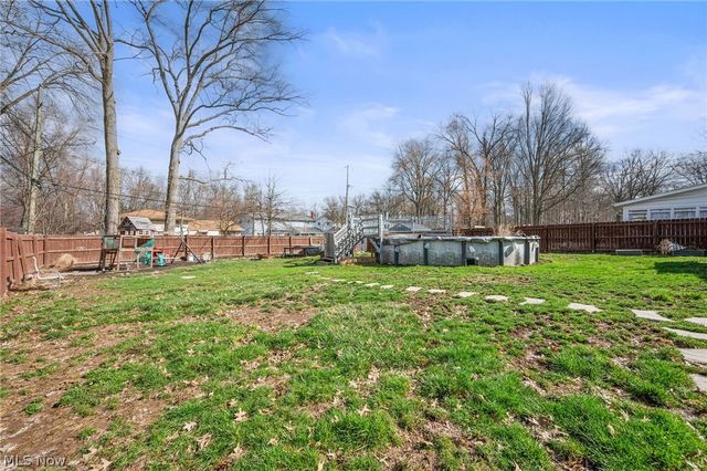 27974 Sanders Lane, North Olmsted, OH 44070