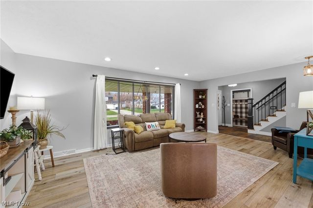 27974 Sanders Lane, North Olmsted, OH 44070