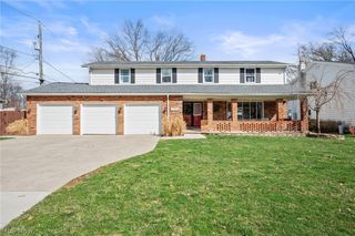 27974 Sanders Lane, North Olmsted, OH 44070