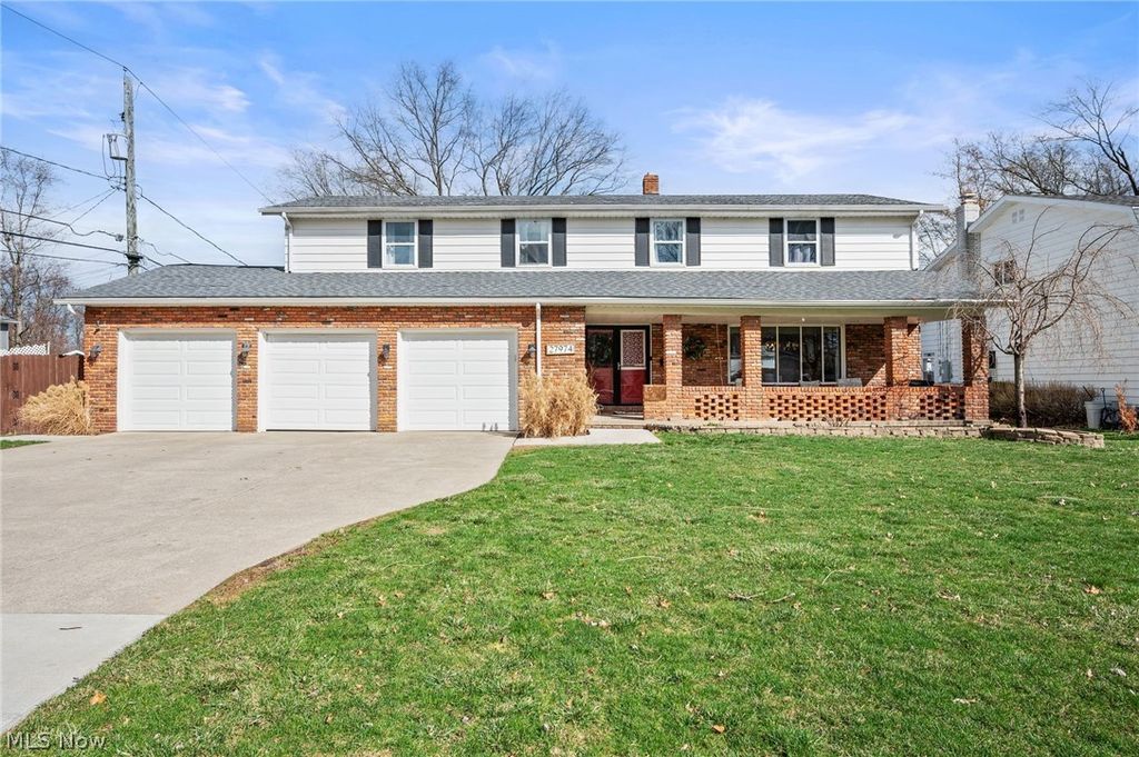 27974 Sanders Lane, North Olmsted, OH 44070