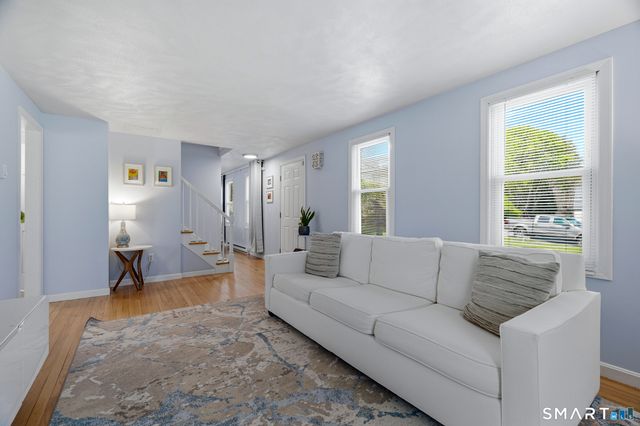 1 Highview Terrace, Ledyard, CT 06339