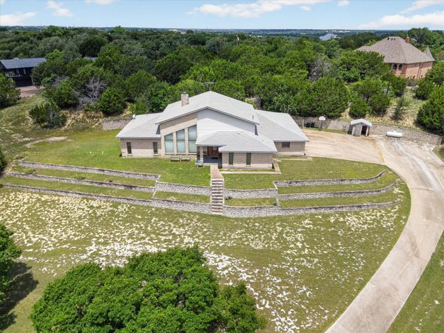 108 Lake Circle Court, Weatherford, TX 76087