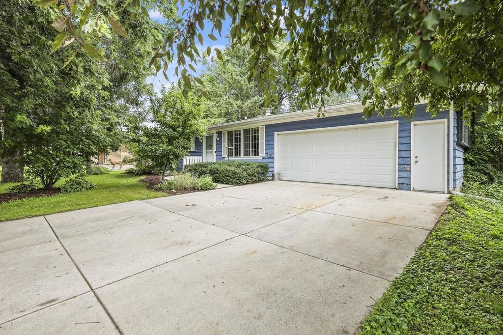209 N Jefferson Street, Verona, WI 53593