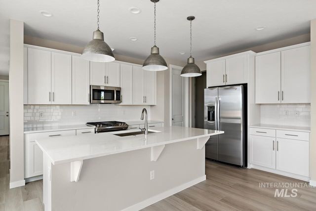 3639 S Anise Ave, Nampa, ID 83686