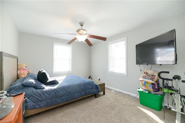 5913 Marshall AVE, Newport News, VA 23605