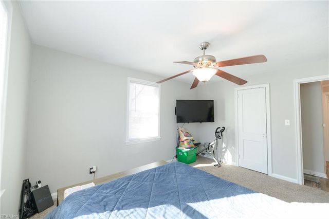 5913 Marshall AVE, Newport News, VA 23605