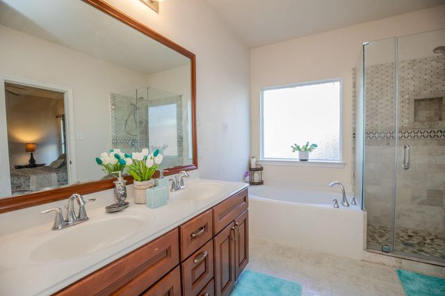 6718 Poplar Bend Lane, Dickinson, TX 77539