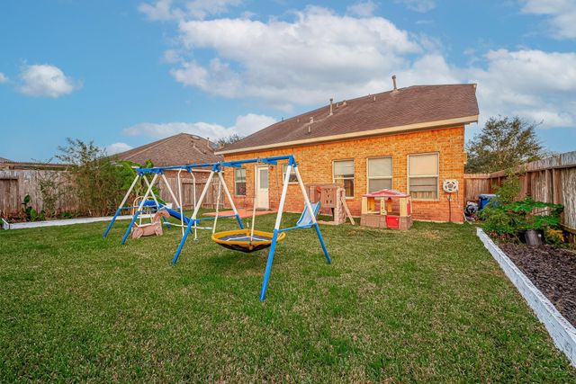 6718 Poplar Bend Lane, Dickinson, TX 77539