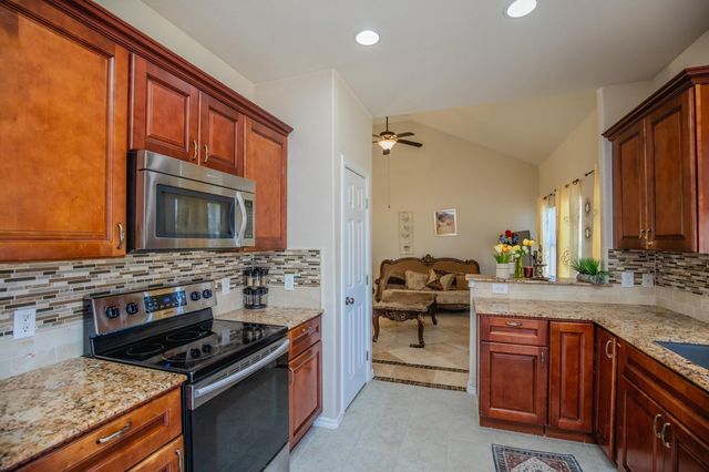 6718 Poplar Bend Lane, Dickinson, TX 77539