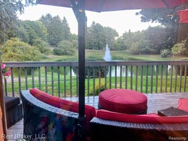 37814 Avon Lane, Farmington Hills, MI 48331