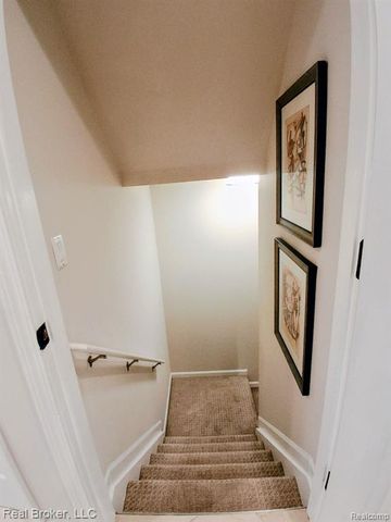 37814 Avon Lane, Farmington Hills, MI 48331