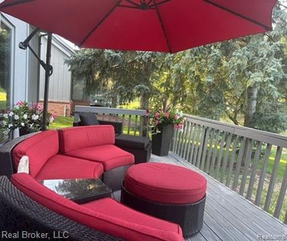37814 Avon Lane, Farmington Hills, MI 48331